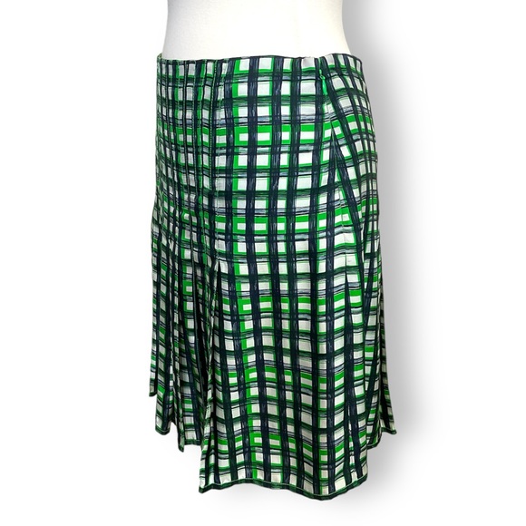 Carolina Herrera Plaid Silk Pleated Skirt - Picture 3 of 9